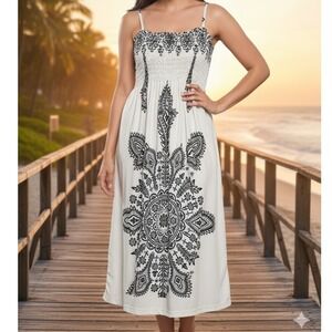 India Boutique‎ Smocked Bodice Maxi Dress Black White Boho Paisley Print